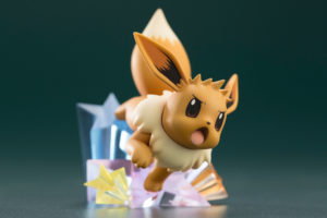 modellino_trainer_blue_eevee_figure_img12_pokemontimes-it