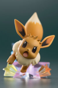 modellino_trainer_blue_eevee_figure_img15_pokemontimes-it